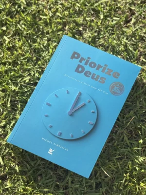 devocional-priorize-deus-366-dias-de-transformacao-michel-simplicio